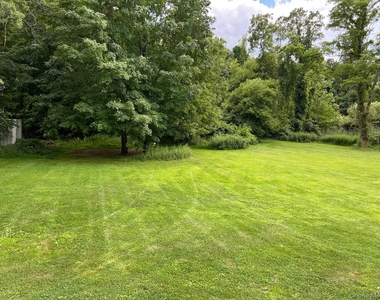 121 E Hook Cross Road - Photo Thumbnail 11