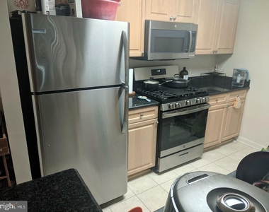 2726 Gallows Road - Photo Thumbnail 10