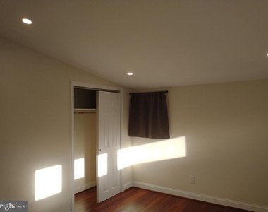 512 Dartmouth Drive - Photo Thumbnail 13