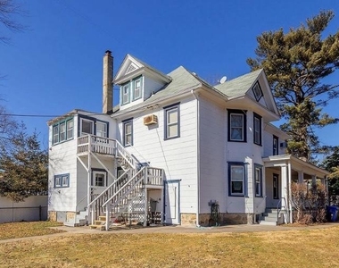 310 University Boulevard - Photo Thumbnail 18
