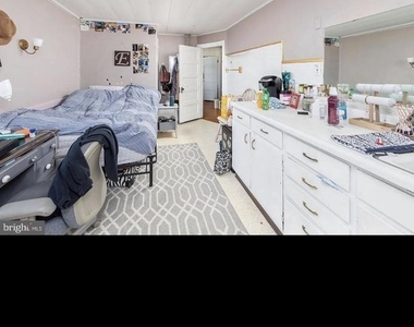 310 University Boulevard - Photo Thumbnail 2