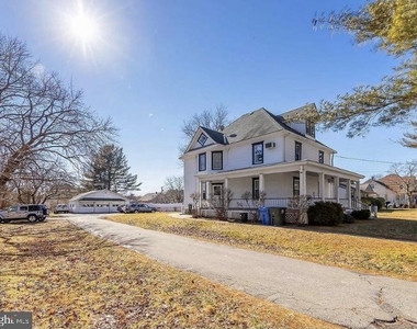 310 University Boulevard - Photo Thumbnail 1