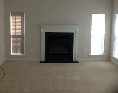 6303 Soueid Street - Photo Thumbnail 7