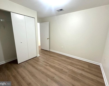 898 Bayridge Drive - Photo Thumbnail 25