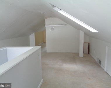 3104 Parker Avenue - Photo Thumbnail 21