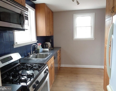 3104 Parker Avenue - Photo Thumbnail 5