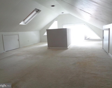3104 Parker Avenue - Photo Thumbnail 25