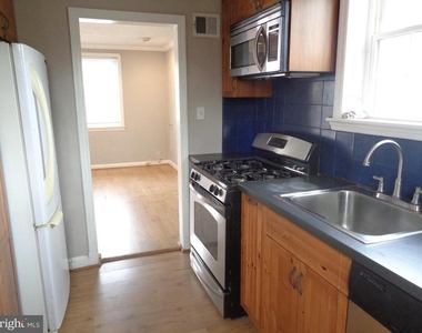 3104 Parker Avenue - Photo Thumbnail 7