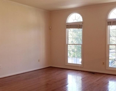 464 Winding Rose Drive - Photo Thumbnail 10