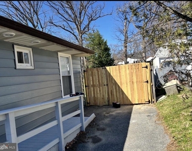 7906 Bon Air Road - Photo Thumbnail 12