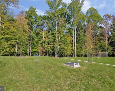244 Mainstream Drive - Photo Thumbnail 29