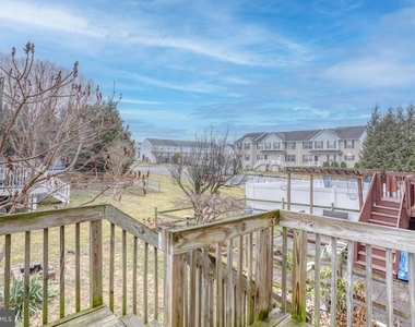 407 Champs Lane - Photo Thumbnail 31