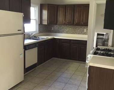 1036 Wagoner Drive - Photo Thumbnail 10