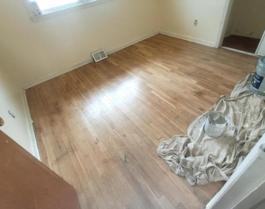 1036 Wagoner Drive - Photo Thumbnail 17