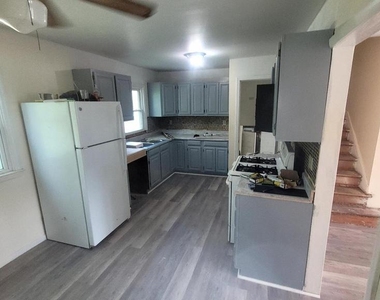 1036 Wagoner Drive - Photo Thumbnail 22