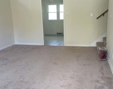 1036 Wagoner Drive - Photo Thumbnail 13