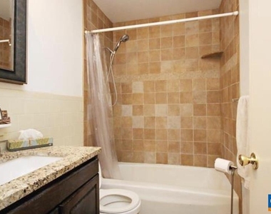 163 Hessian Hills Way - Photo Thumbnail 5