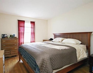 163 Hessian Hills Way - Photo Thumbnail 4