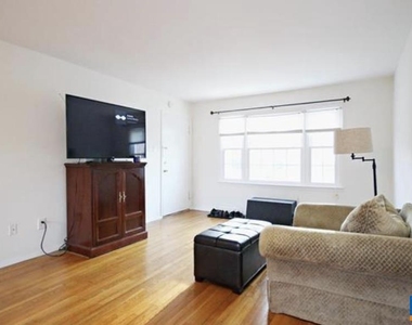 163 Hessian Hills Way - Photo Thumbnail 2