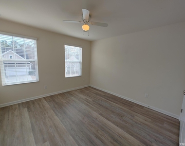 115 Glenview Lane - Photo Thumbnail 19