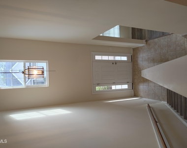 115 Glenview Lane - Photo Thumbnail 48