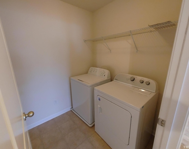115 Glenview Lane - Photo Thumbnail 21