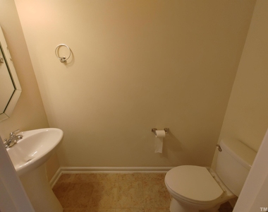 115 Glenview Lane - Photo Thumbnail 23