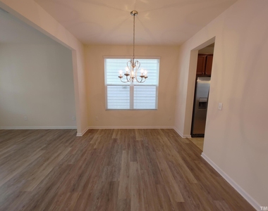 115 Glenview Lane - Photo Thumbnail 11