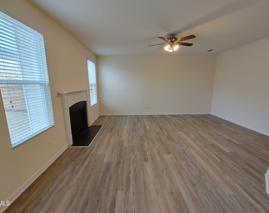 115 Glenview Lane - Photo Thumbnail 27