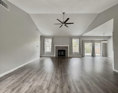11917 Meadowfire Dr - Photo Thumbnail 3