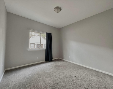 11917 Meadowfire Dr - Photo Thumbnail 27