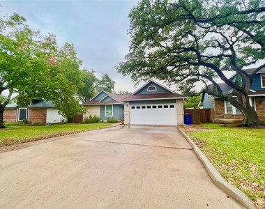 11917 Meadowfire Dr - Photo Thumbnail 1