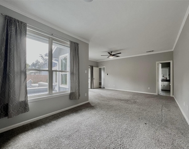 11917 Meadowfire Dr - Photo Thumbnail 17