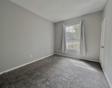 11917 Meadowfire Dr - Photo Thumbnail 23