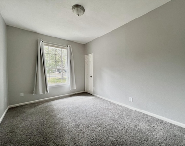 11917 Meadowfire Dr - Photo Thumbnail 22