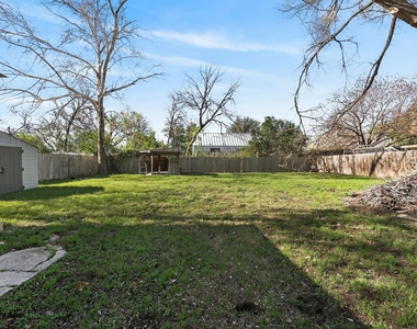 609 Fletcher St - Photo Thumbnail 20