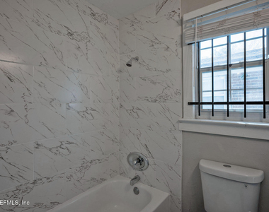 2036 W 11th Street - Photo Thumbnail 15
