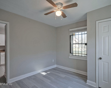 2036 W 11th Street - Photo Thumbnail 19