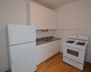 1917 W Winnemac Avenue - Photo Thumbnail 1