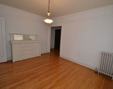 1917 W Winnemac Avenue - Photo Thumbnail 10