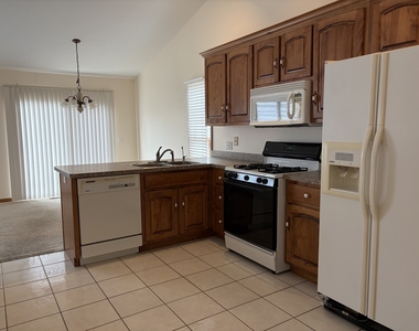 517 E Conley Drive - Photo Thumbnail 4