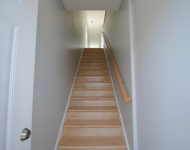 836 N Parkside Avenue - Photo Thumbnail 2