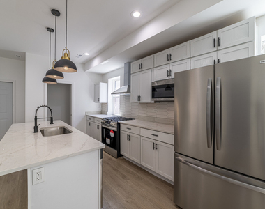 6911 S Kimbark Avenue - Photo Thumbnail 7