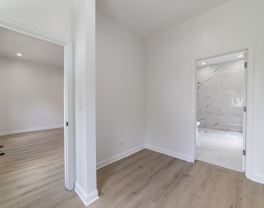 6911 S Kimbark Avenue - Photo Thumbnail 13