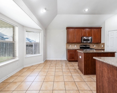 7814 Rocky Peak Lane - Photo Thumbnail 11
