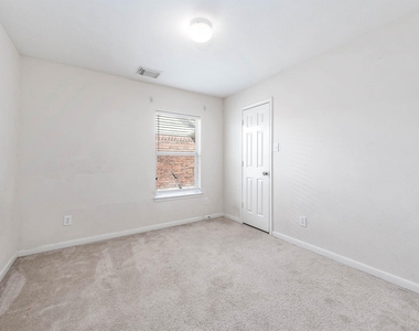 7814 Rocky Peak Lane - Photo Thumbnail 3