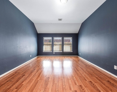 7814 Rocky Peak Lane - Photo Thumbnail 6