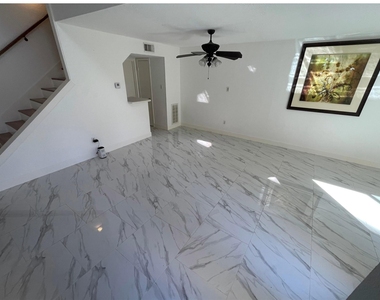 12255 W Village Drive - Photo Thumbnail 6