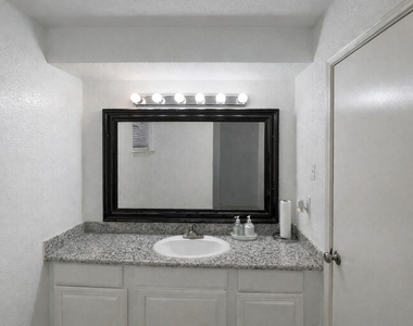 12255 W Village Drive - Photo Thumbnail 16