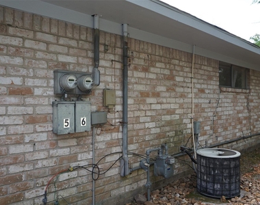 604 Wilson Road - Photo Thumbnail 16